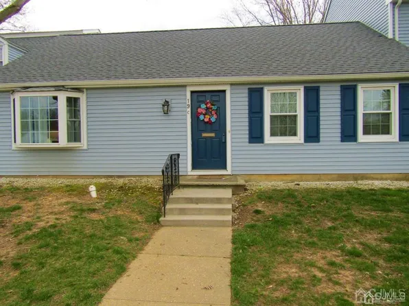 19C Rossmoor Dr, Monroe Township, NJ 08831