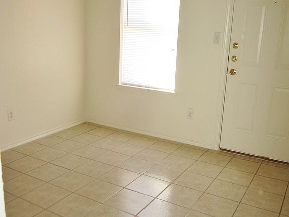 2nd image of 3104 Barcelona Dr #B