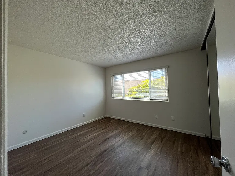 2155 Felspar St — Photo 19