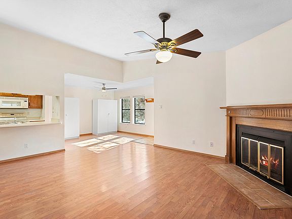 3rd image of 505 Oppenheimer Dr APT 402