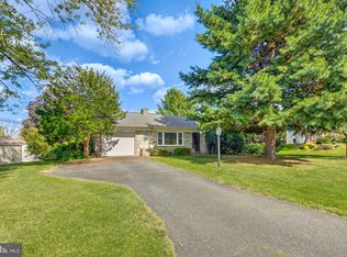 123 Westbrook Dr, Lancaster, PA 17603