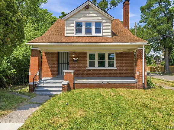 2nd image of 11867 Elmdale St