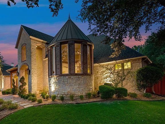 3rd image of 4821 Normandy Dr