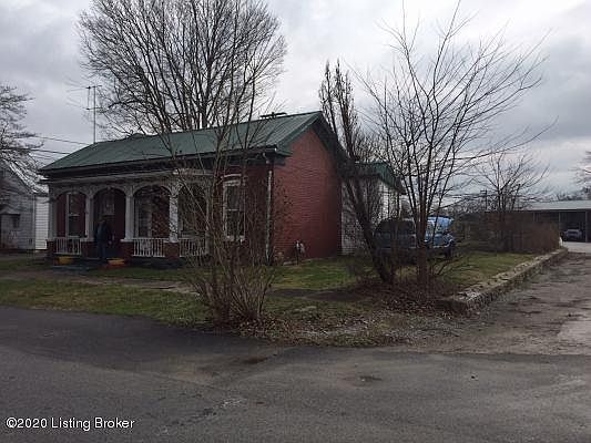 2nd image of 308 Sycamore St