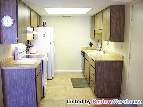 4th image of 9911 N 95th Dr APT A