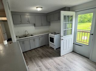 13 White Oak Rd #D, Mansfield, CT 06268