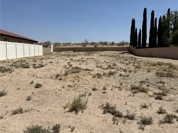 14101 Topmast Dr #55, Helendale, CA 92342