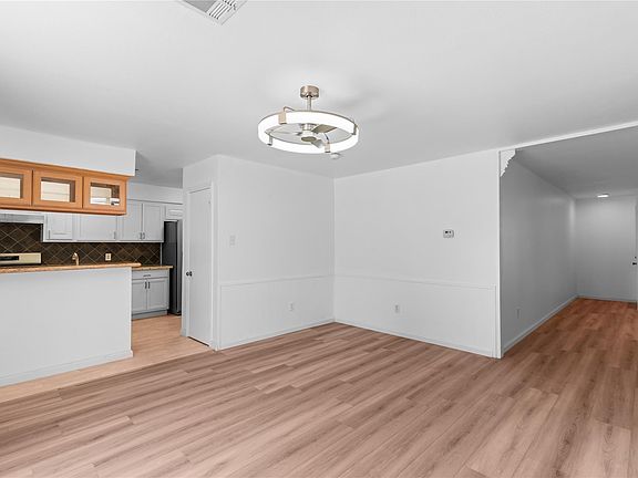 5th image of 5607 Viking Dr