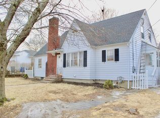 9 Ayer Rd, Lawrence, MA 01843