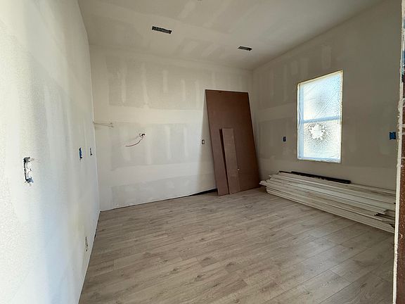 5th image of 1616 S Wall Avenue