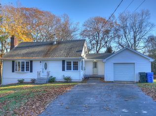 63 Valley Rd, Groton, CT 06340
