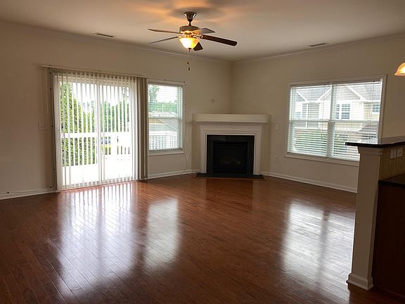 2nd image of 519 Alden Bridge Dr #Townhouse