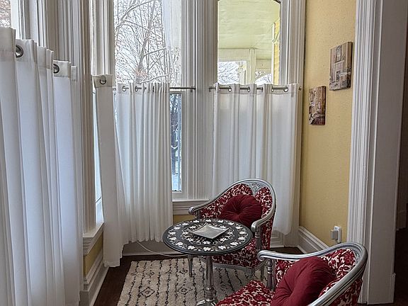 4th image of 415 E Illinois Ave #415