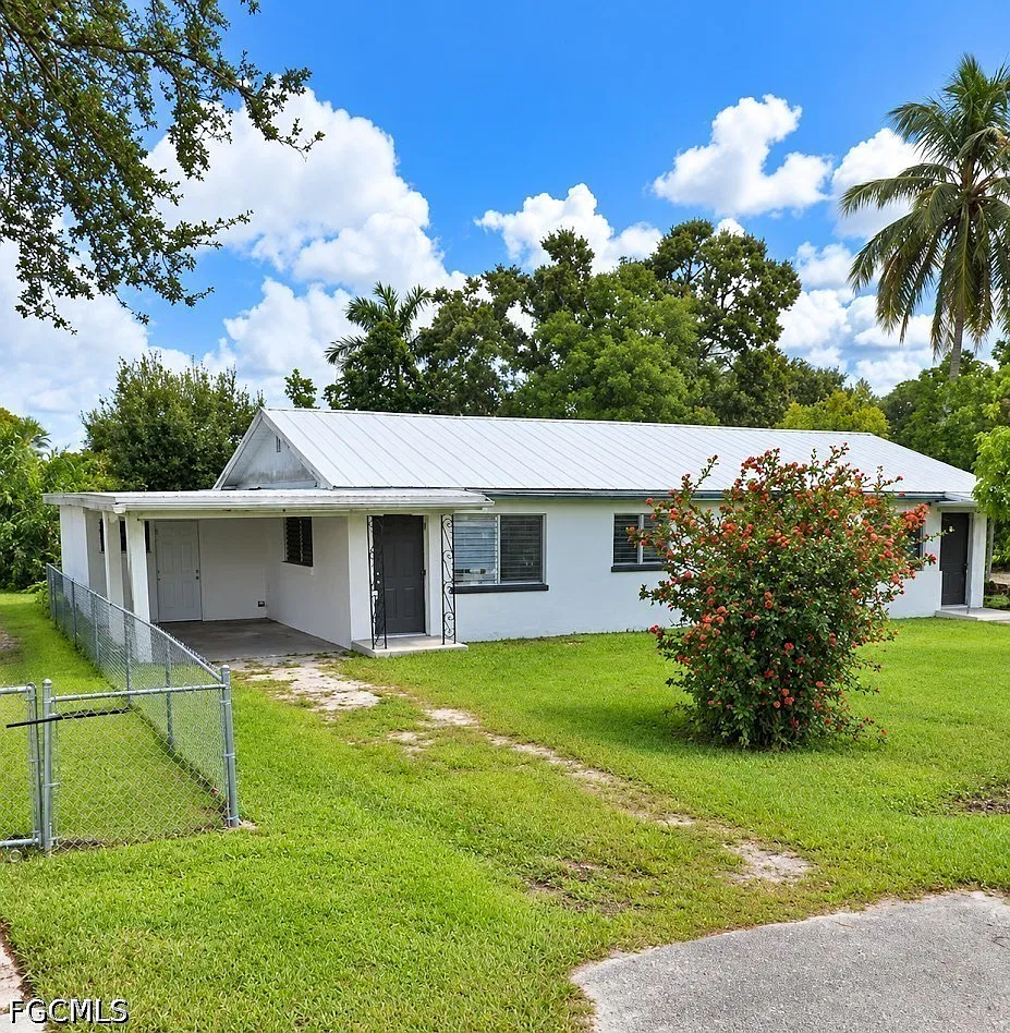 2 bed, 1.0 bath, 800 sqft, $1,345 — Photo 2
