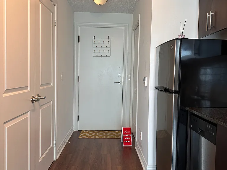 50 Town Centre Ct #1707 — Photo 2