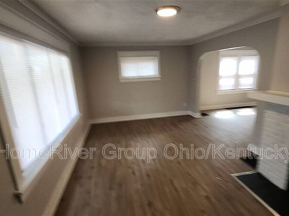 3rd image of 621 Burleigh Ave