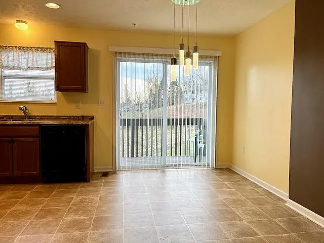 209 Ascot Ct — Photo 22