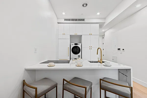 Rented by Doorway NYC, LLC | media 22