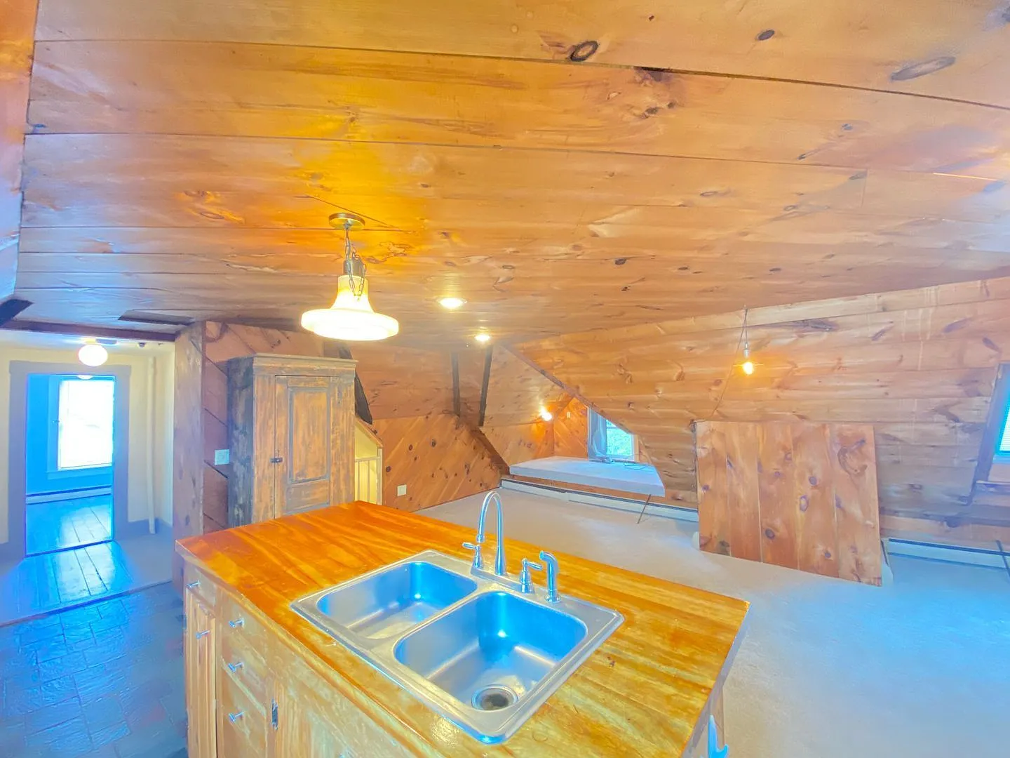 1 bed, 1.0 bath, $1,595 — Photo 2