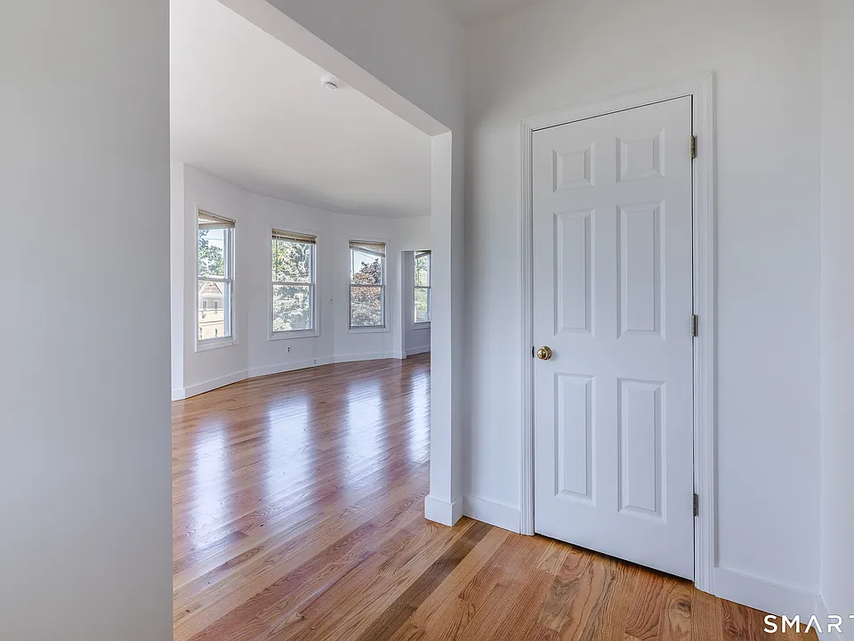 74 Harbor Ave #2