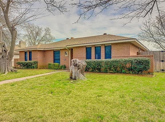 2nd image of 1110 Holbrook Dr