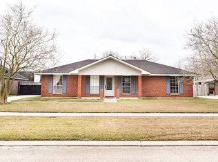 40269 La Rochelle Rd, Prairieville, LA 70769