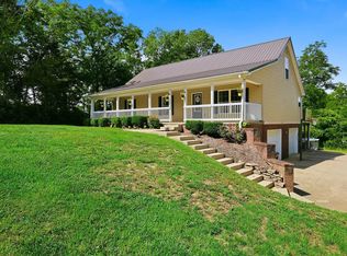 688 Cap Bottom Ln, Harrodsburg, KY 40330