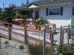 116 H St, Cosmopolis, WA 98537