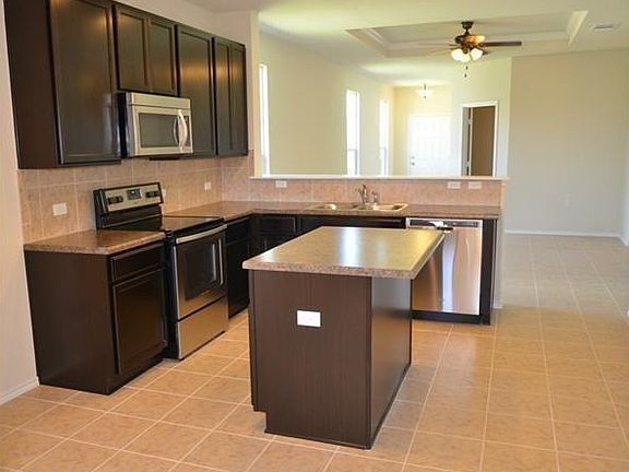 4th image of 5808 Levenwood Ln