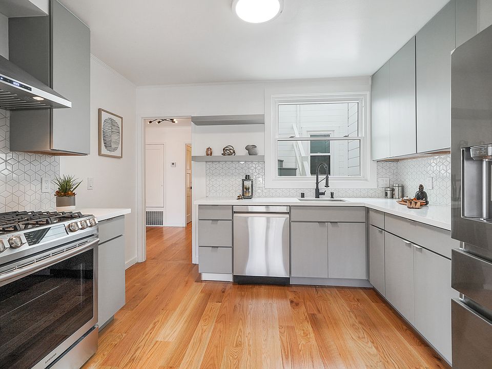 2nd image of 1391-93 12th Avenue
