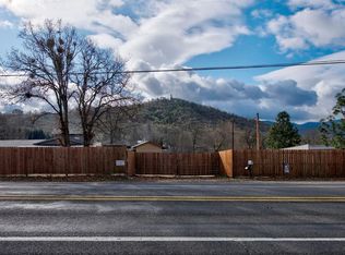 10317 Blackwell Rd, Central Pt, OR 97502