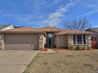 4146 Scotland Dr, Grand Prairie, TX 75052