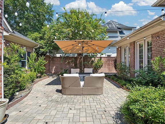 3rd image of 11411 Gallant Ridge Ln
