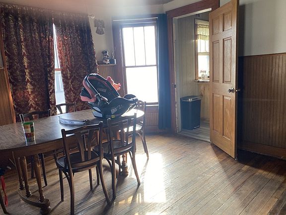 3rd image of 1012 E Iron Ave