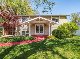 381 Messina Dr, Ballwin, MO