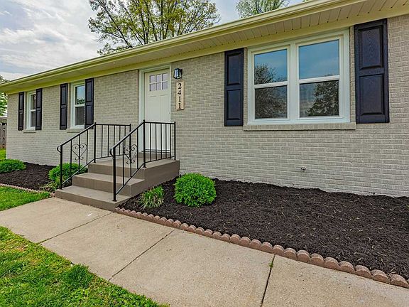 3rd image of 2411 John Ct