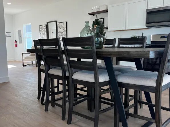 923 N Blake Ave, Republic, MO 65738