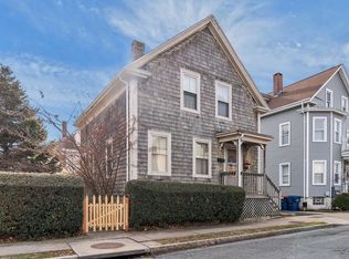 198 Arnold St, New Bedford, MA 02740