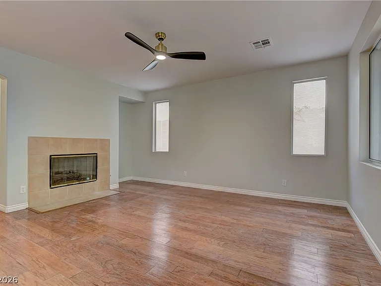 1813 Snow Spring Ln — Photo 17