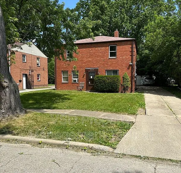 20131 Crystal Ave #UP — Photo 1