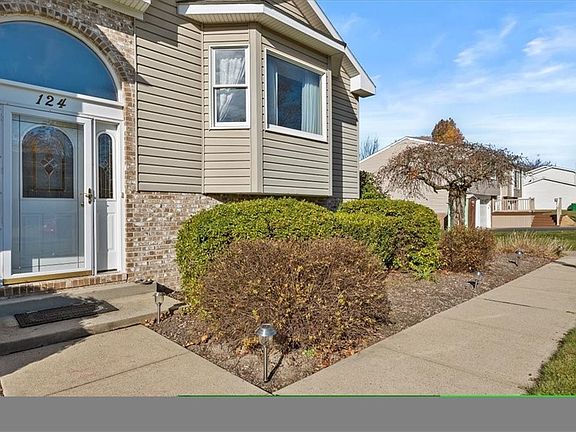 2nd image of 124 Heather Dr