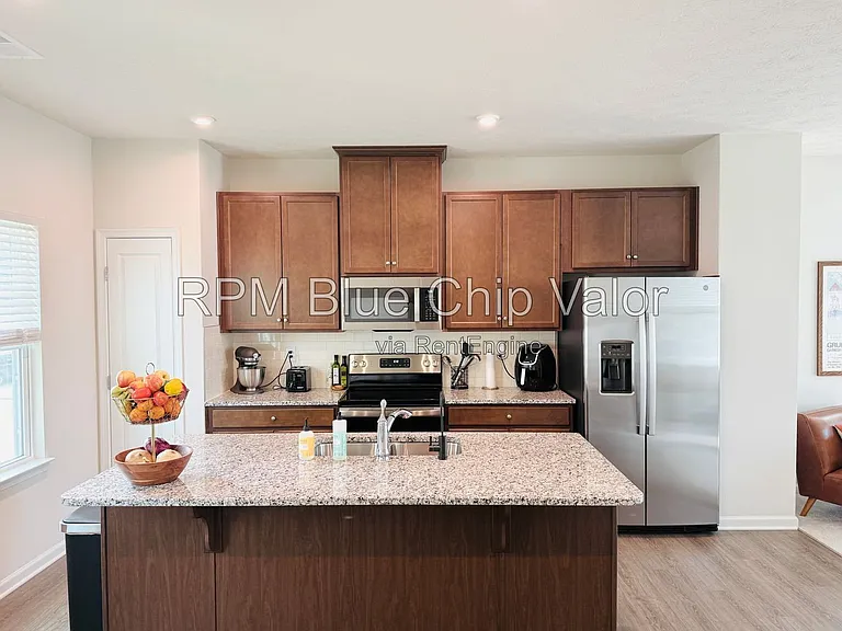 14 Wentworth Ln — Photo 6