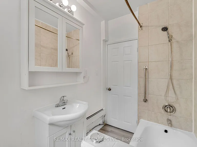104 Sherman Ave S #4 — Photo 14