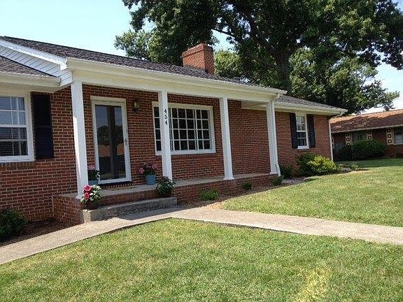 For Sale: 454 Cameron Dr., Vinton, Virginia 24179