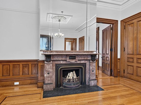 5th image of 533 Locust St Unit 3