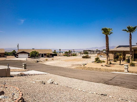 4th image of 2781 Hidden Valley Dr