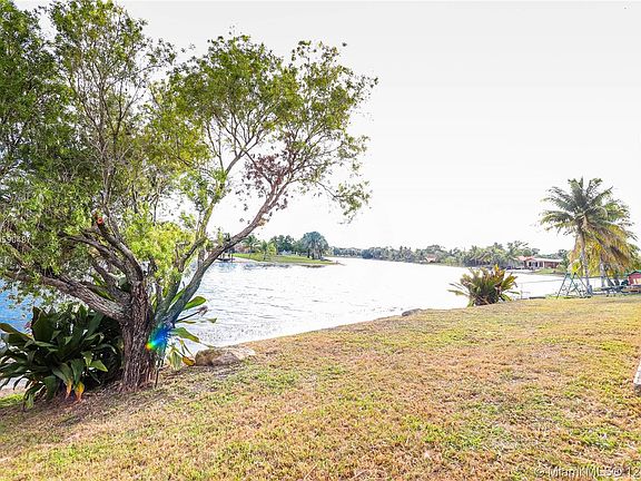 4th image of 14230 Kendale Lakes Blvd