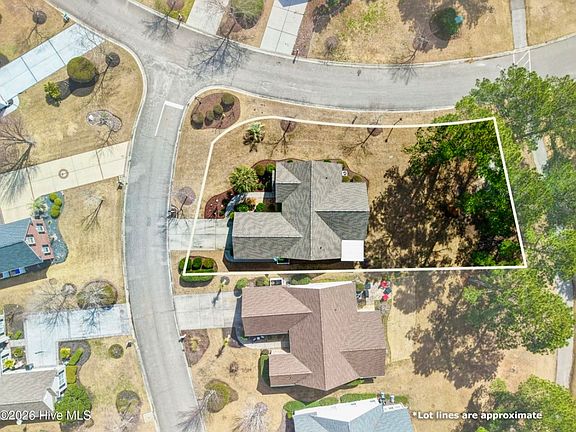 2nd image of 7401 Hermitage Ln