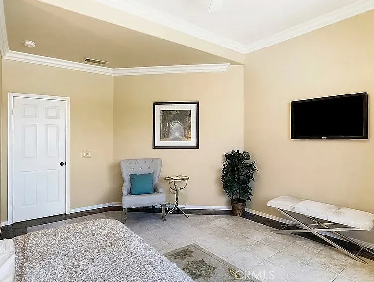 948 Ellesmere Way — Photo 34