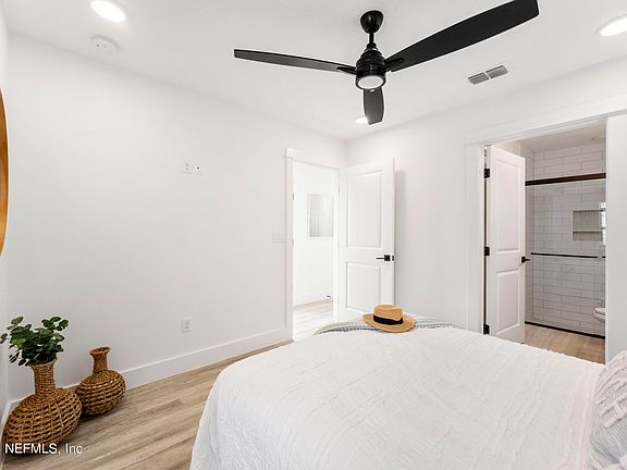 5th image of 651 12TH Avenue S